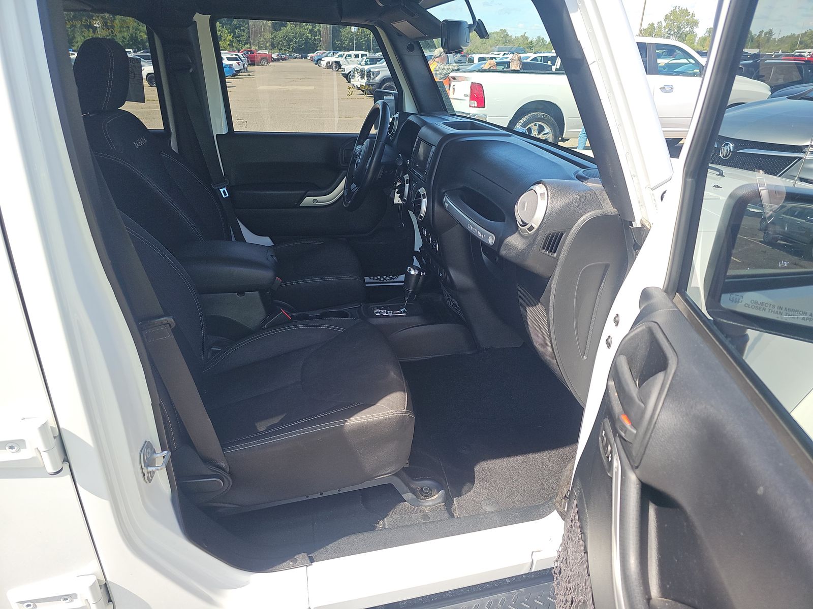 2016 Jeep Wrangler Unlimited Sahara AWD