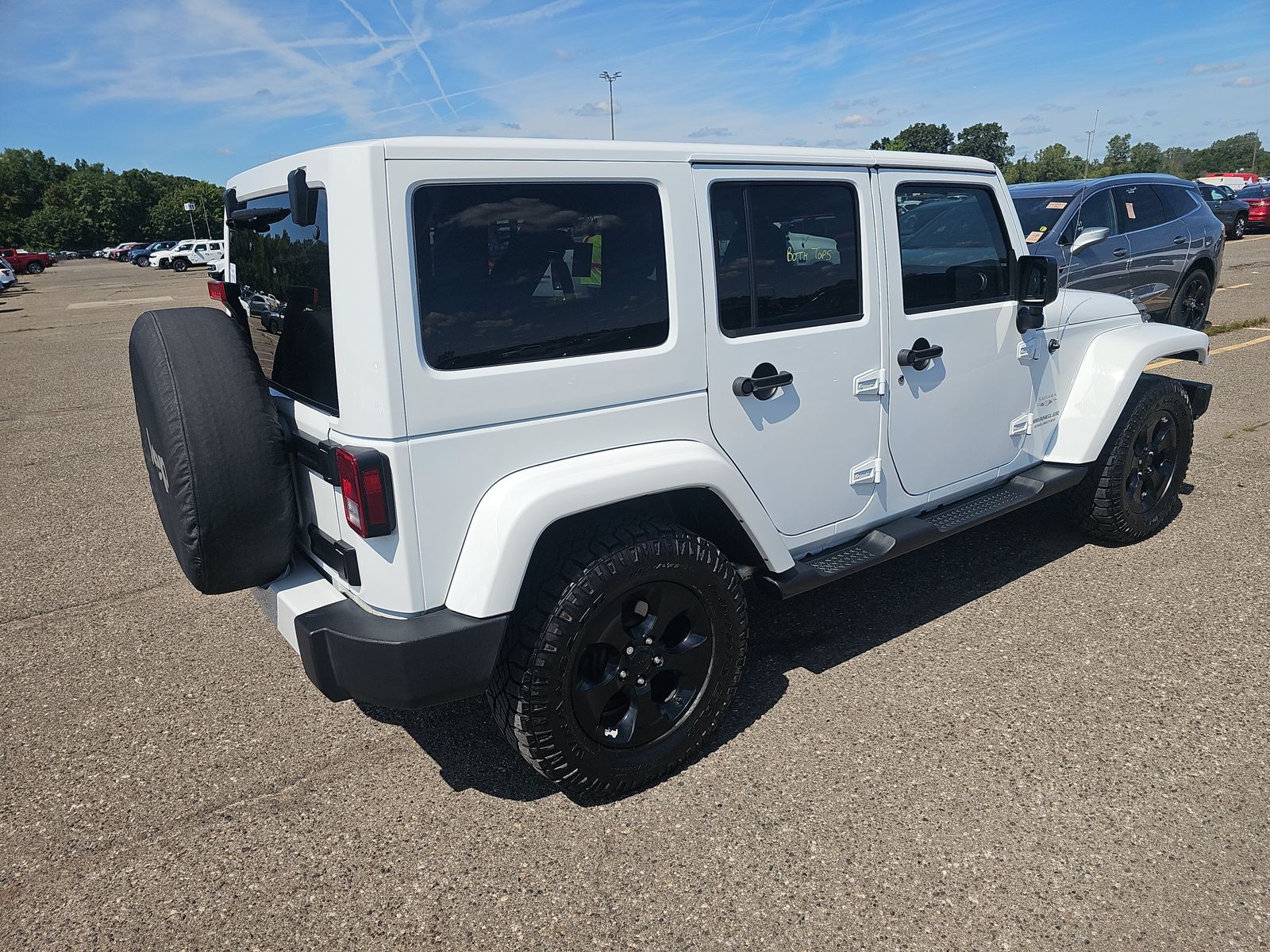 2016 Jeep Wrangler Unlimited Sahara AWD