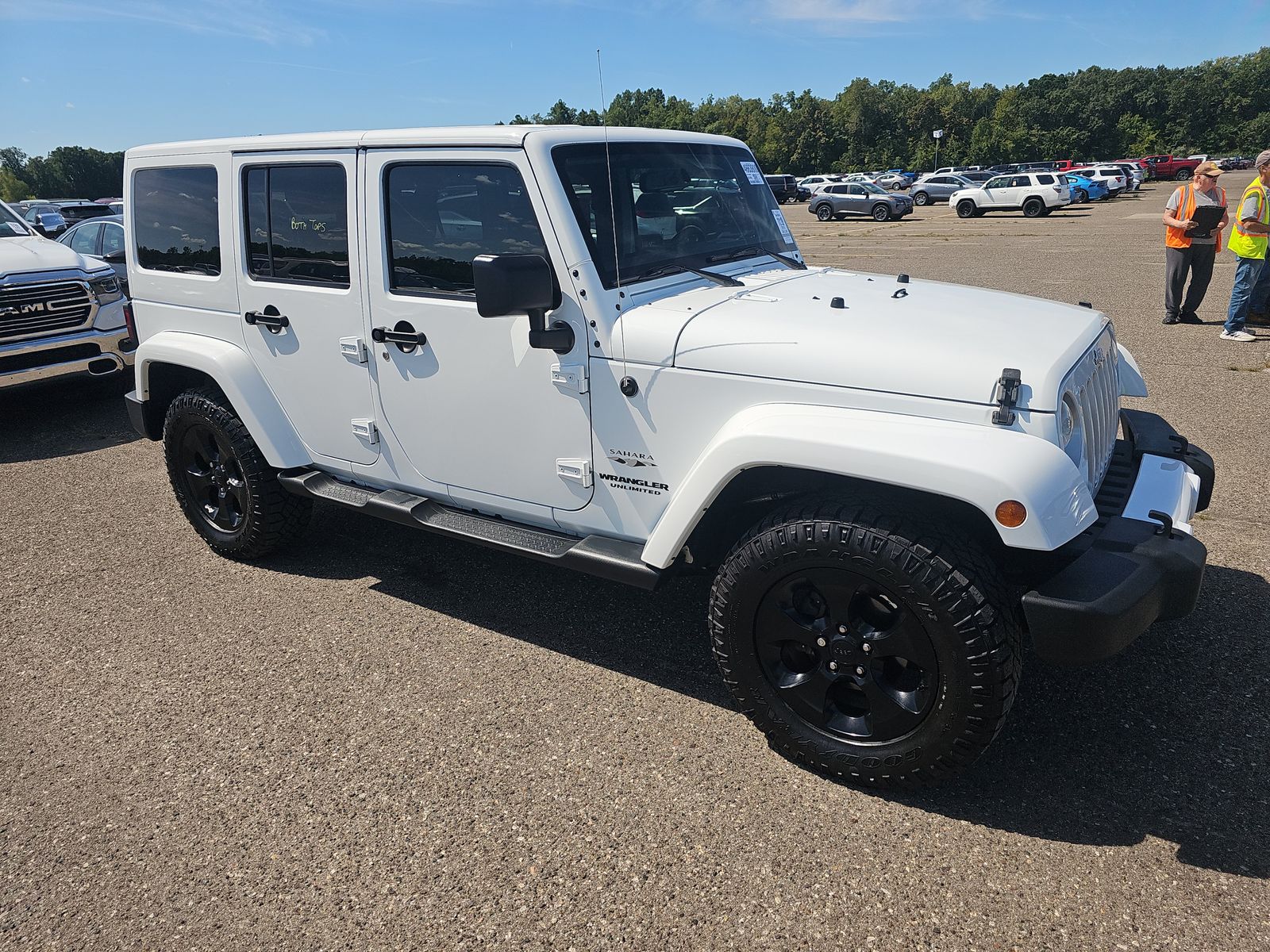 2016 Jeep Wrangler Unlimited Sahara AWD