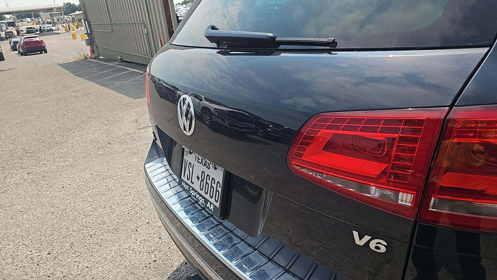 2017 Volkswagen Touareg 3.6L Wolfsburg Edition AWD