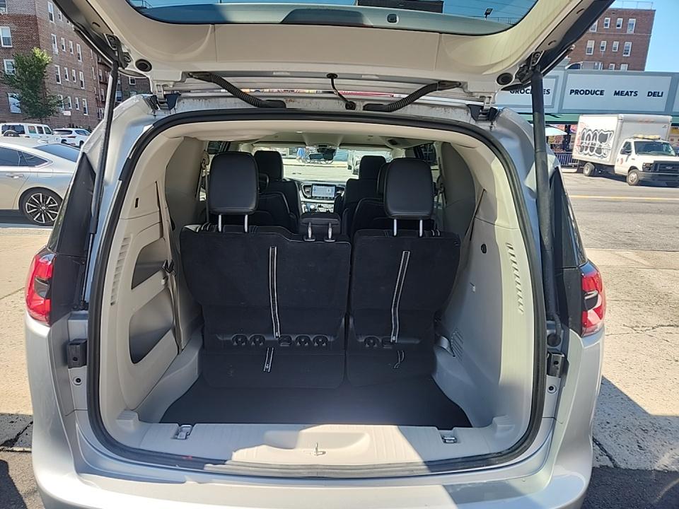 2024 Chrysler Pacifica Touring L FWD