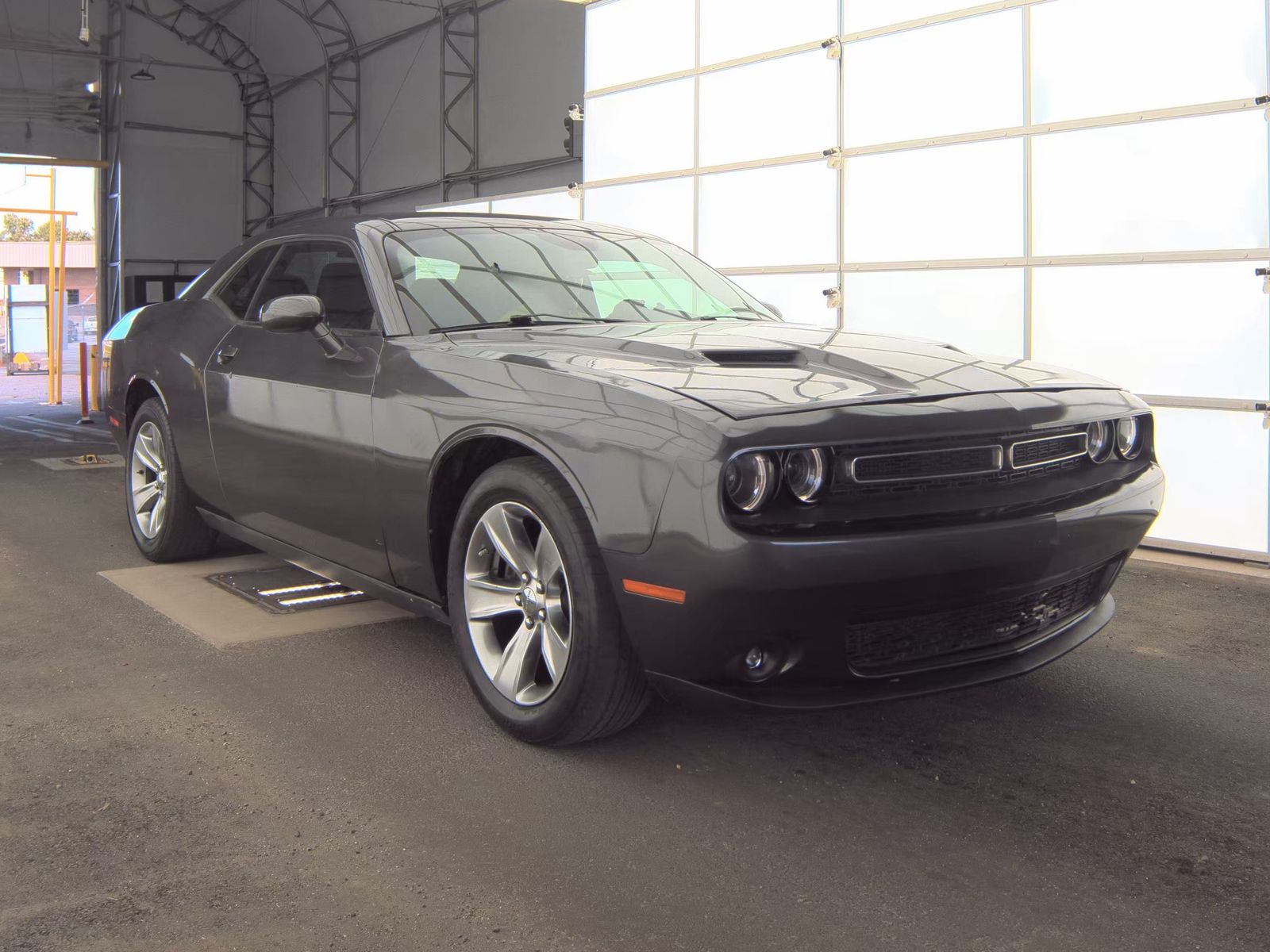 2017 Dodge Challenger SXT RWD