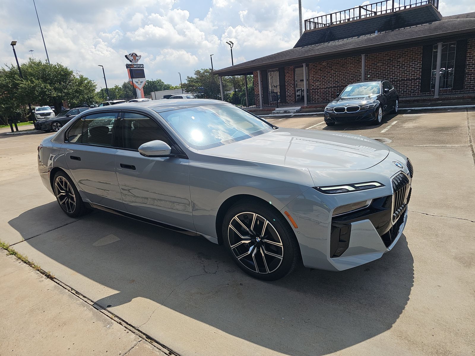 2025 BMW 7 Series 740i RWD