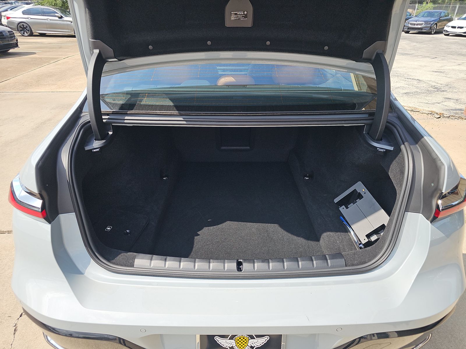 2025 BMW 7 Series 740i RWD