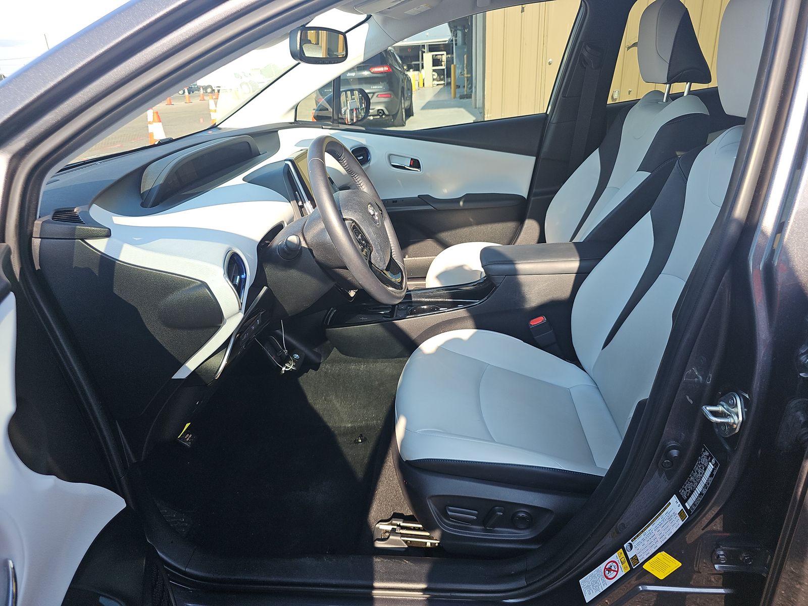 2022 Toyota Prius Limited FWD