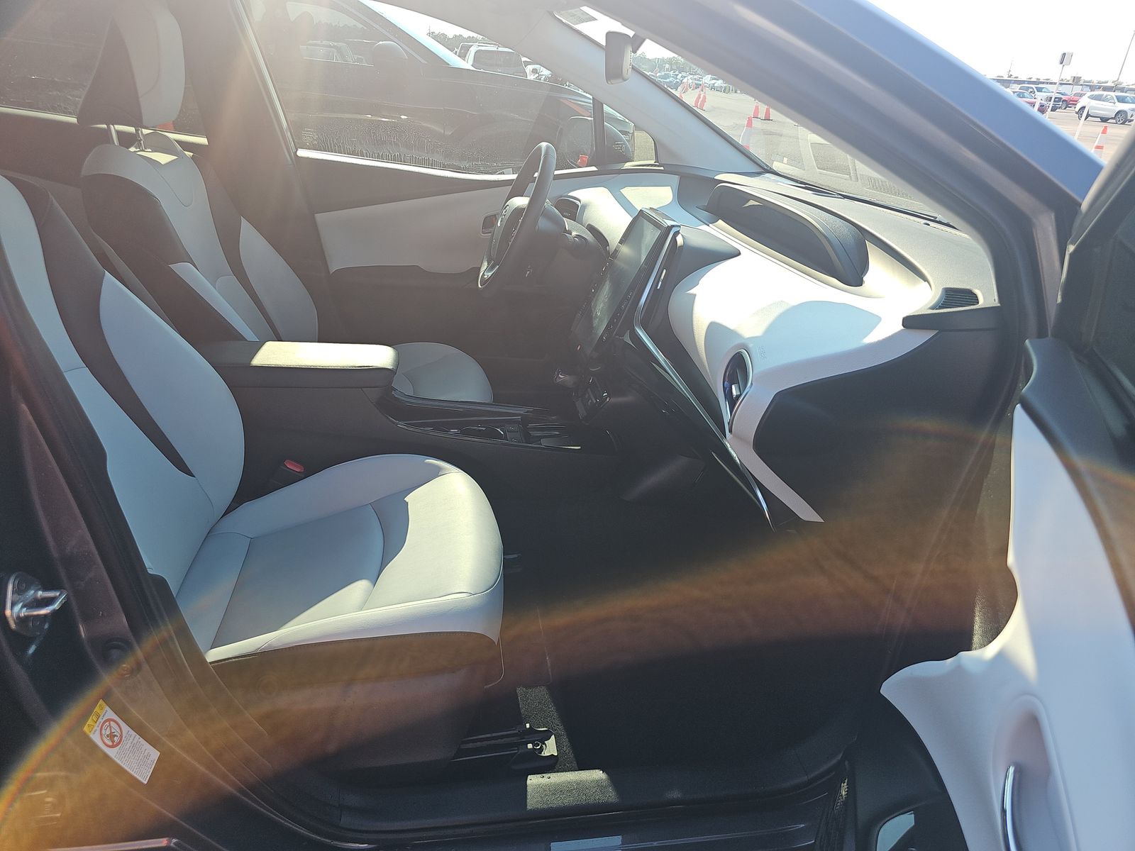2022 Toyota Prius Limited FWD