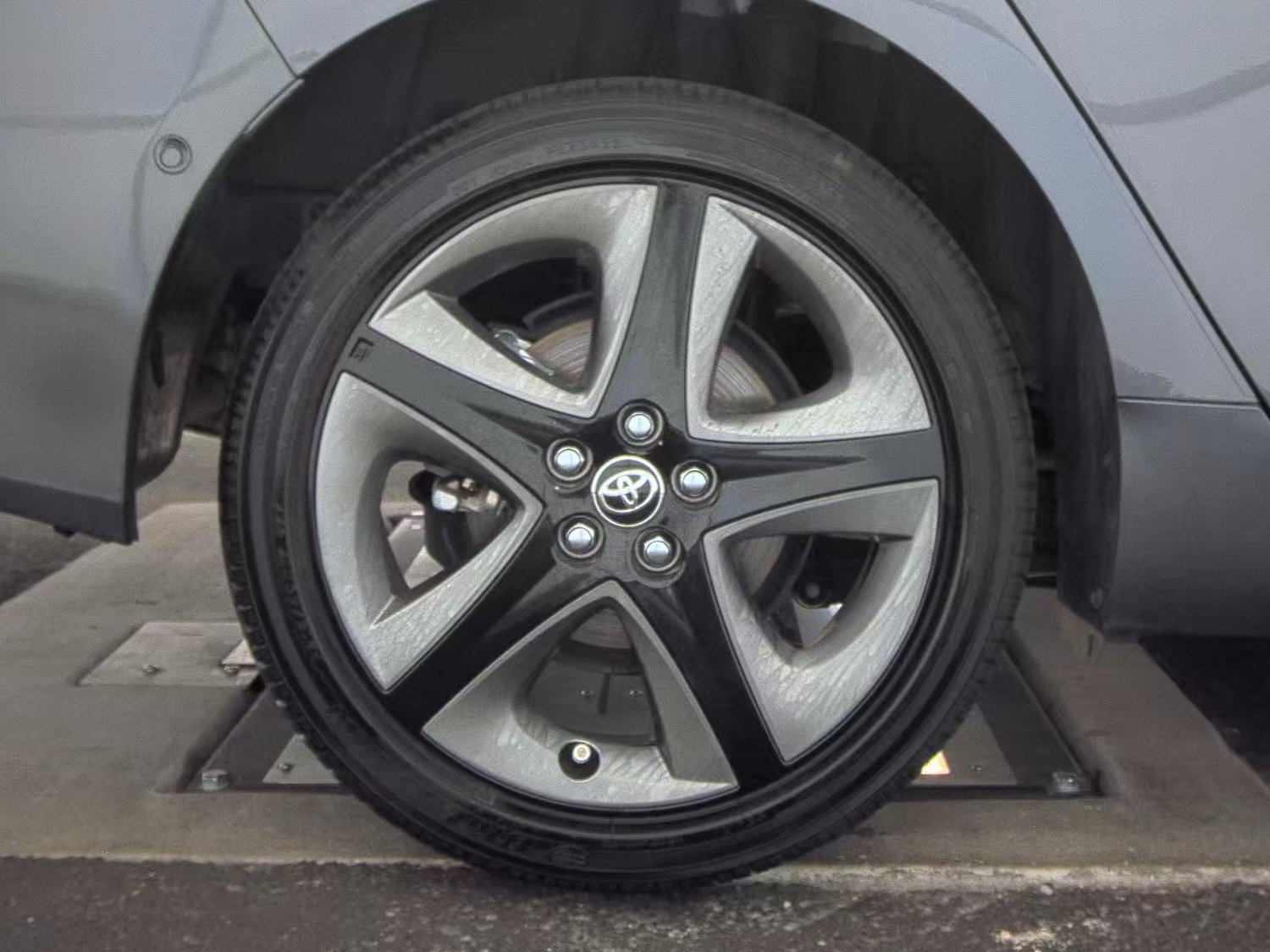 2022 Toyota Prius Limited FWD
