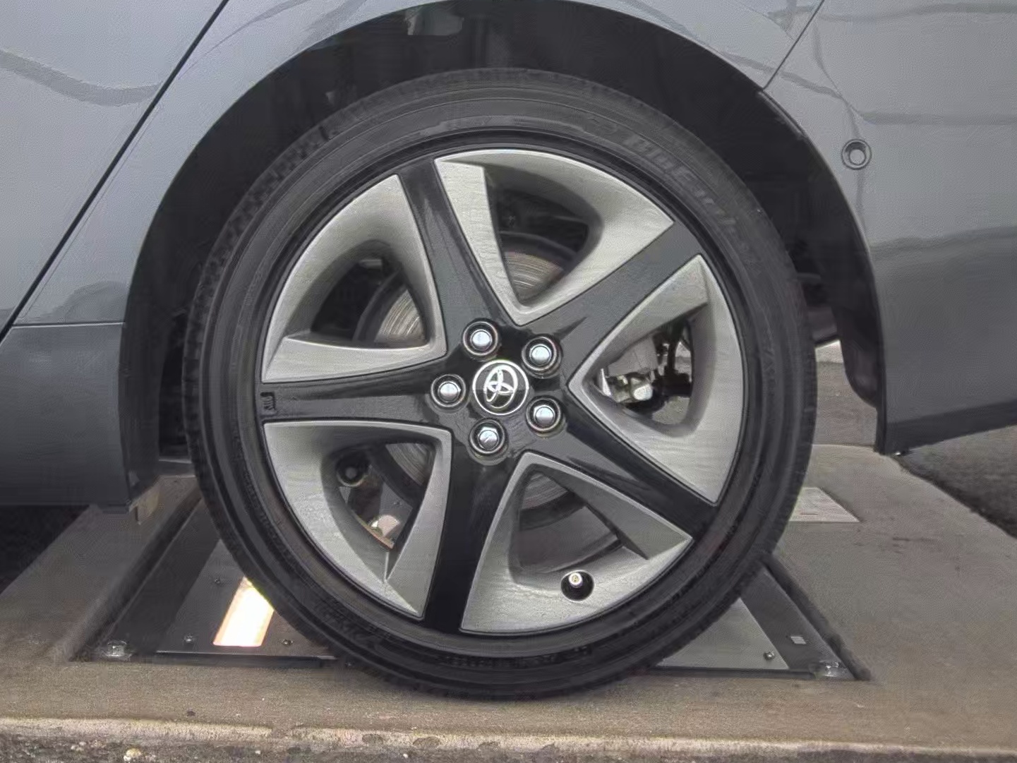 2022 Toyota Prius Limited FWD