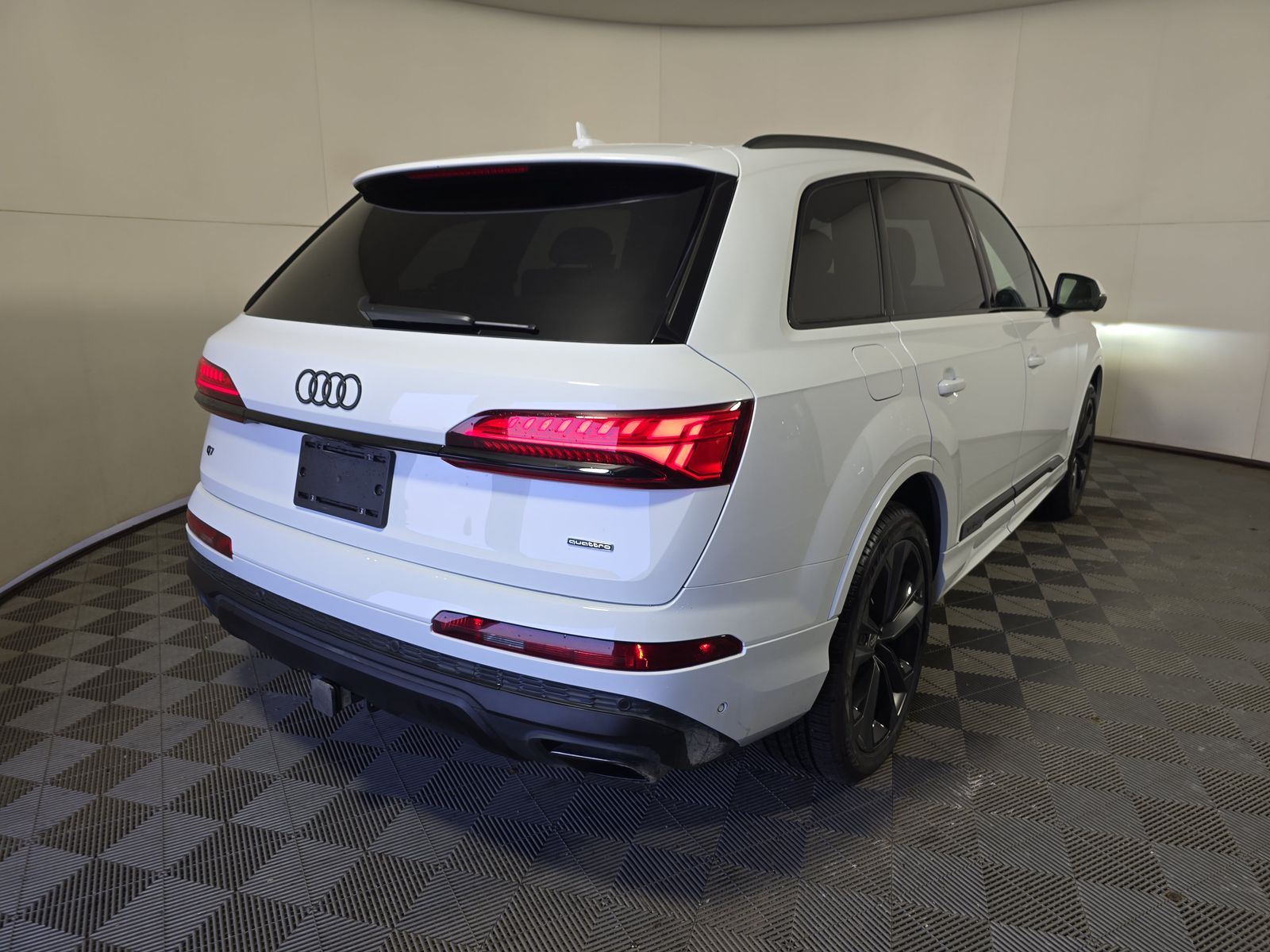 2025 Audi Q7 Premium Plus AWD