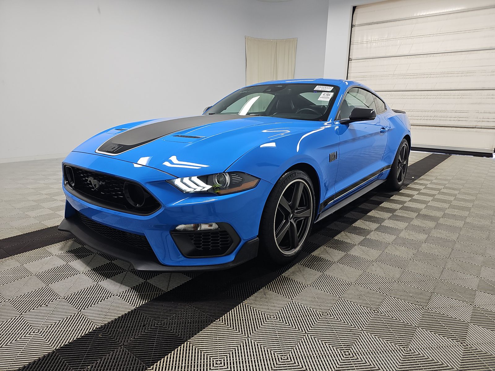 2022 Ford Mustang Mach 1 RWD 7706 miles - kupić Auta z USA Ford w