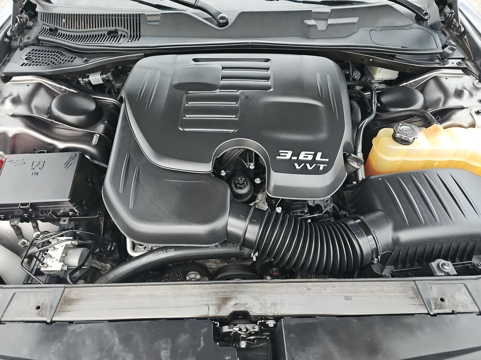2017 Dodge Challenger SXT RWD