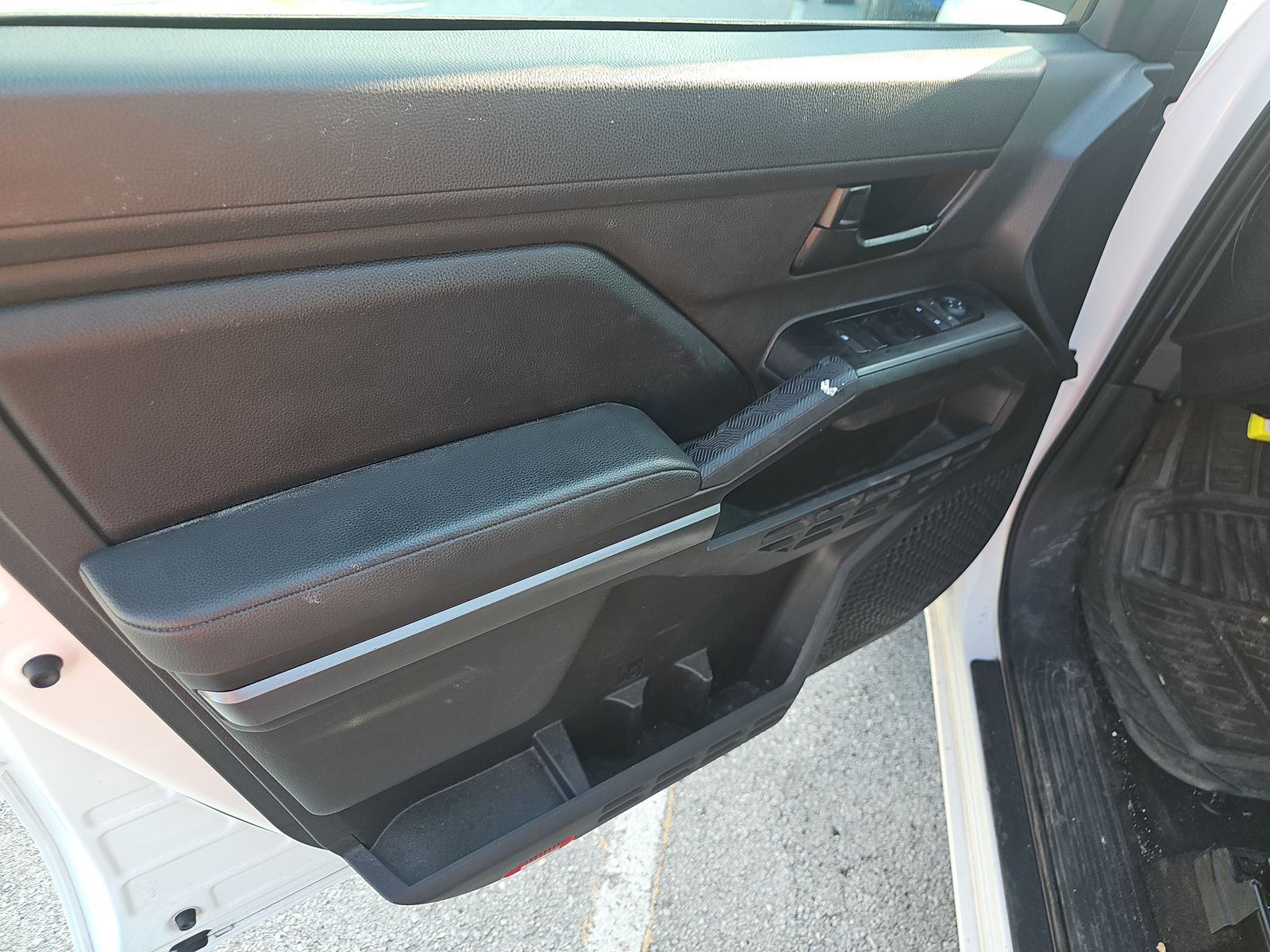 2024 Toyota Tacoma SR5 RWD