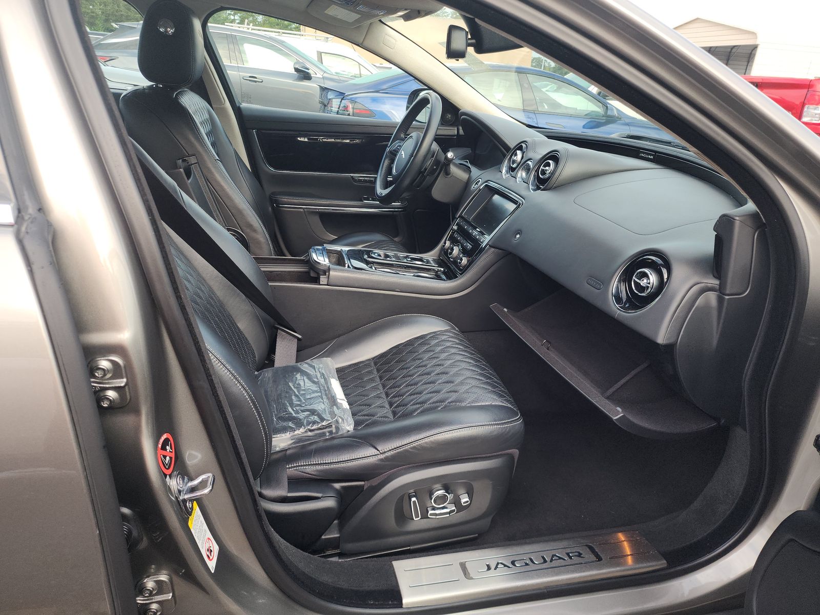 2017 Jaguar XJ L Portfolio AWD