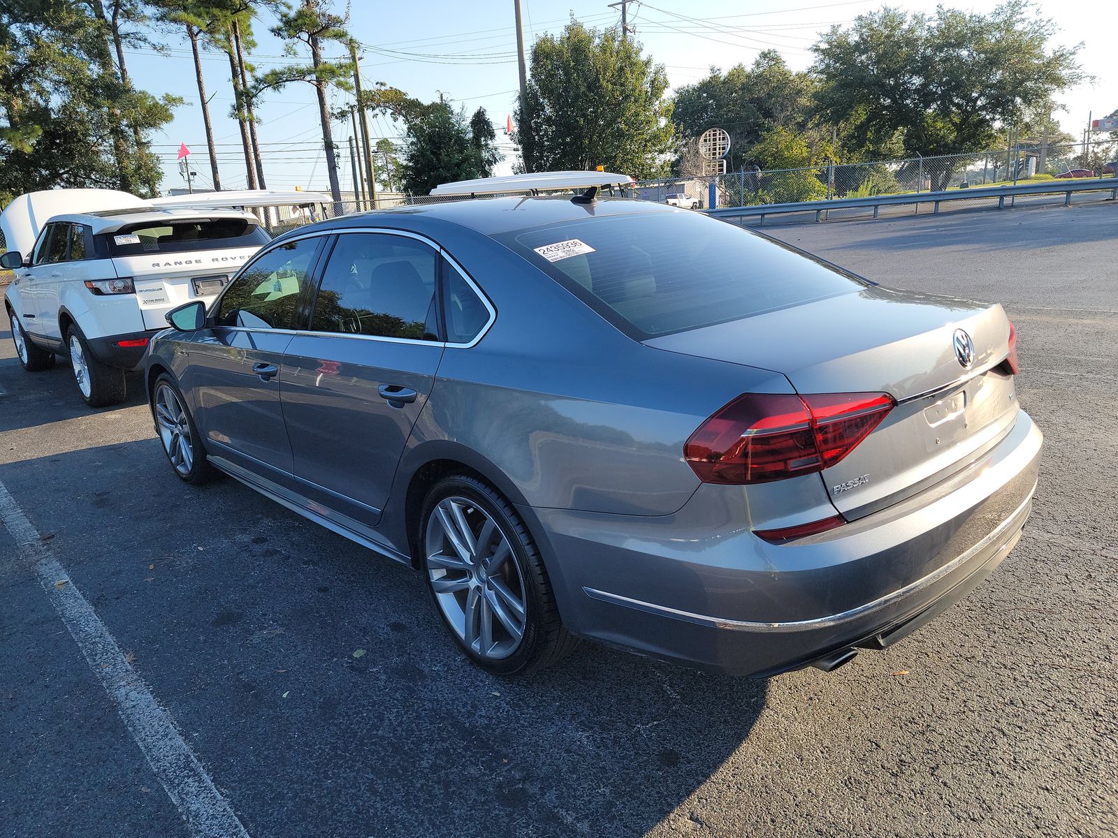 2017 Volkswagen Passat 1.8T R-Line FWD