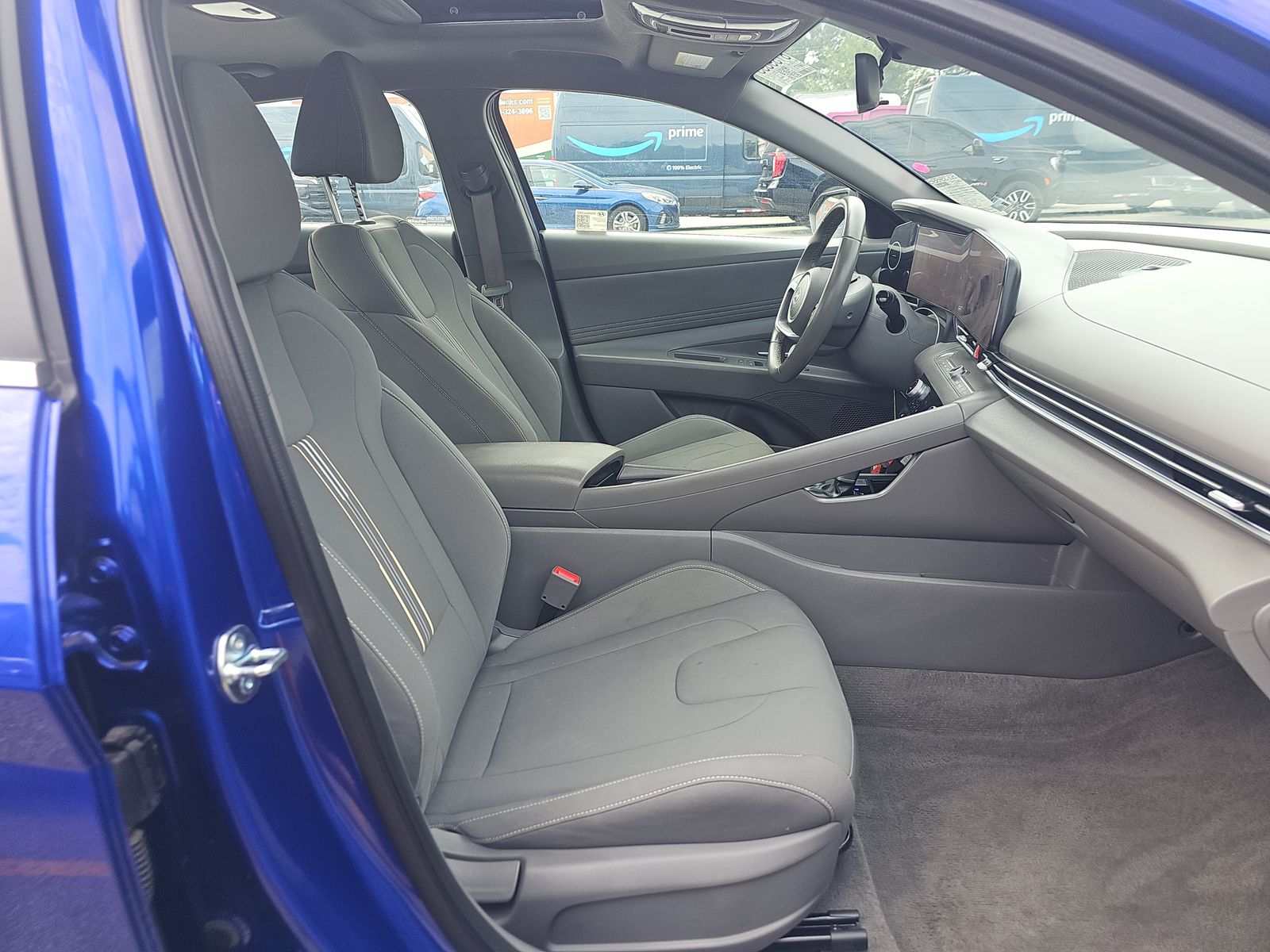 2025 Hyundai Elantra SEL Convenience FWD