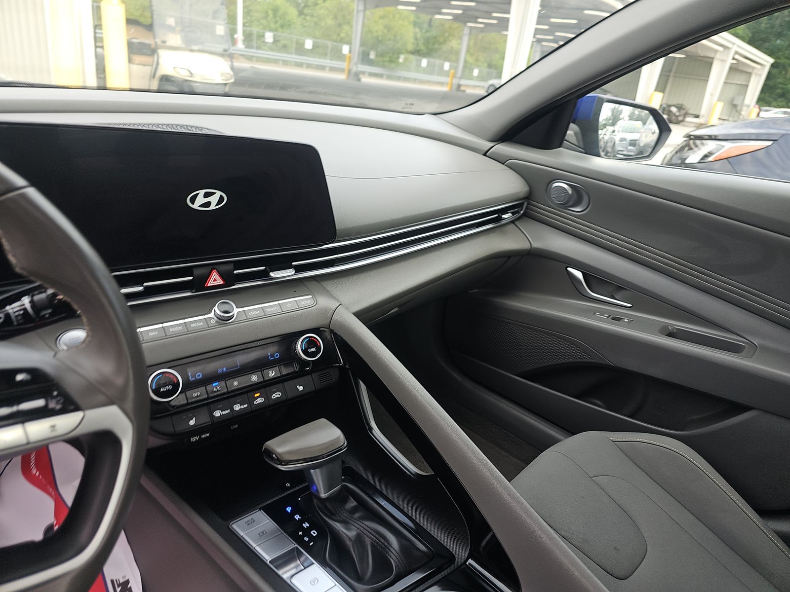 2025 Hyundai Elantra SEL Convenience FWD