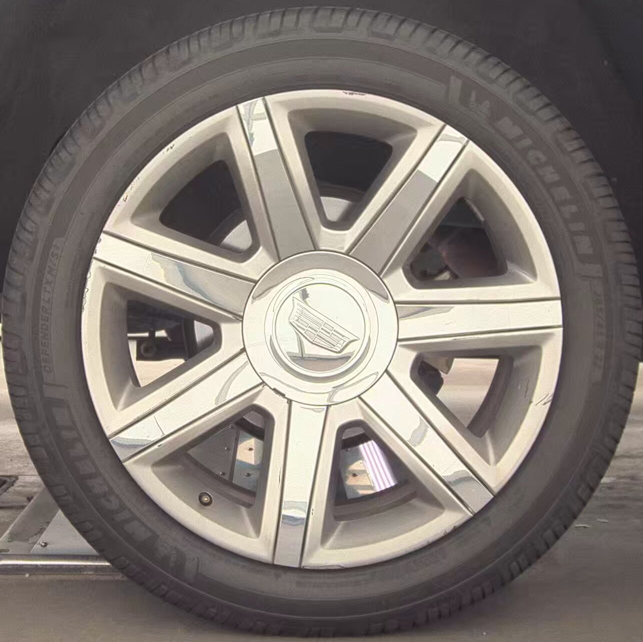 2019 Cadillac Escalade Luxury AWD