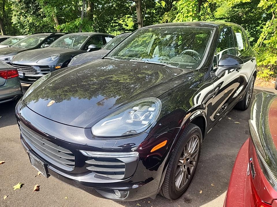 2017 Porsche Cayenne Platinum Edition