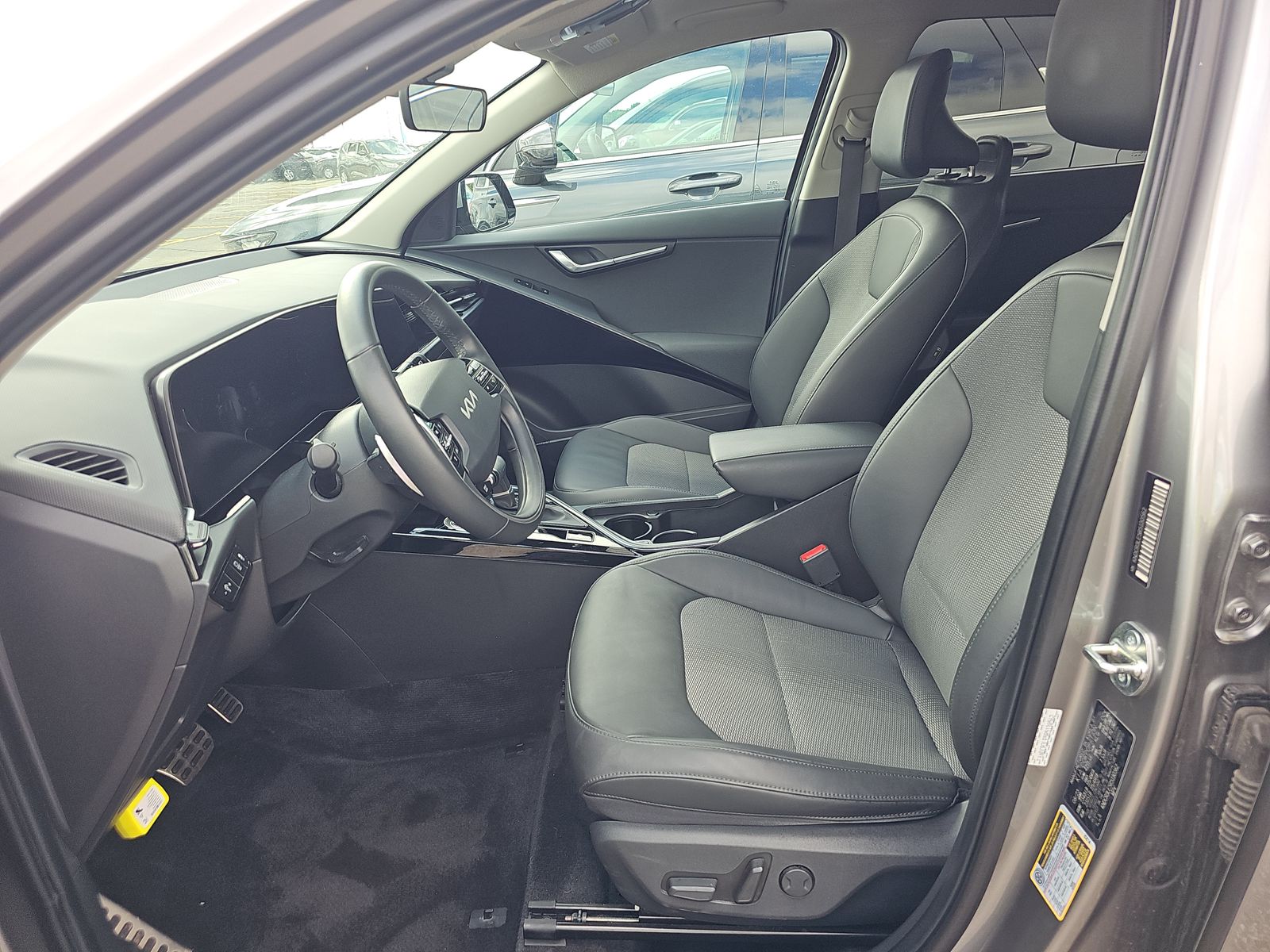 2024 Kia Niro EX Touring FWD