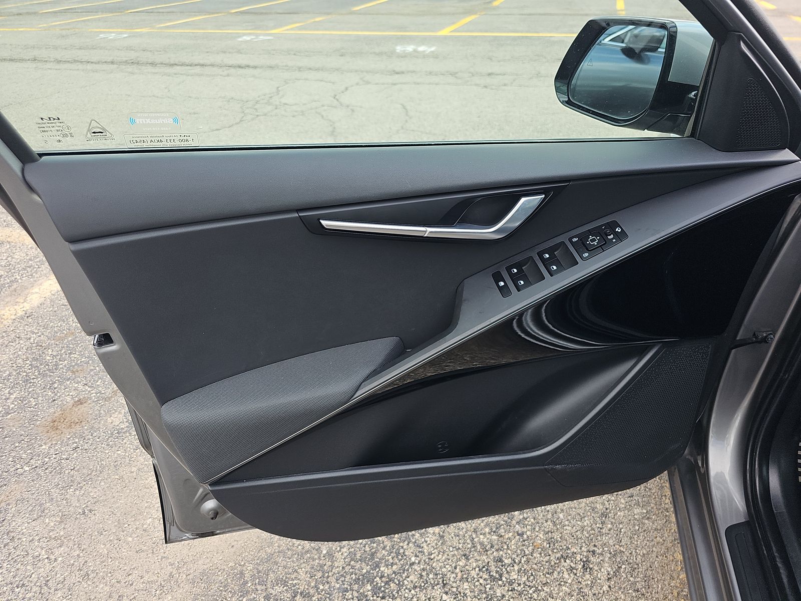 2024 Kia Niro EX Touring FWD