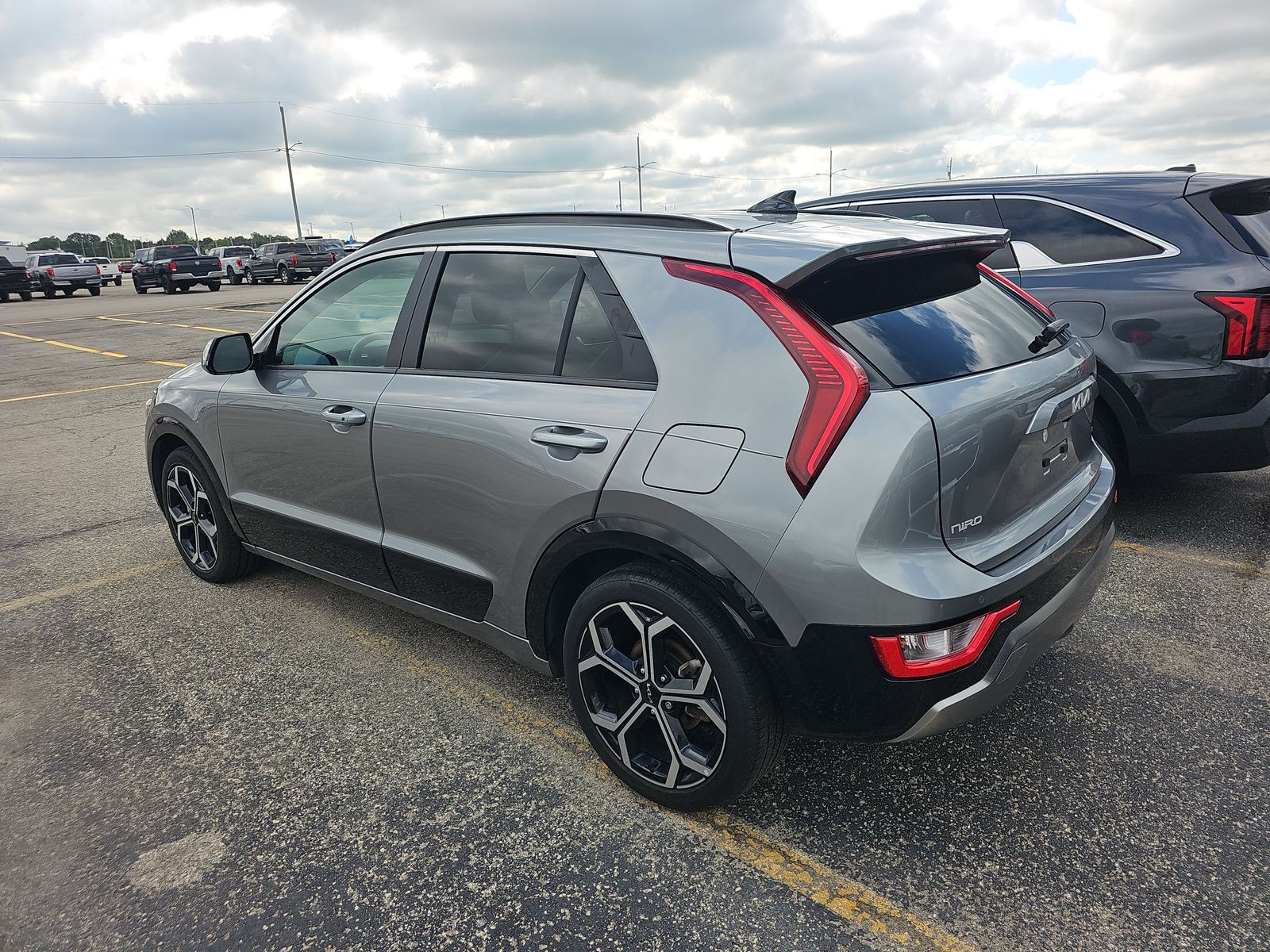 2024 Kia Niro EX Touring FWD