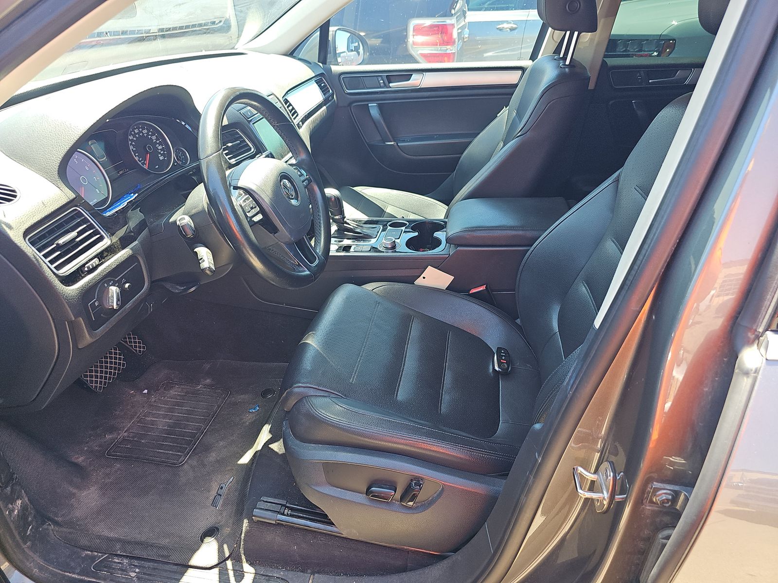 2016 Volkswagen Touareg 3.6L Sport AWD