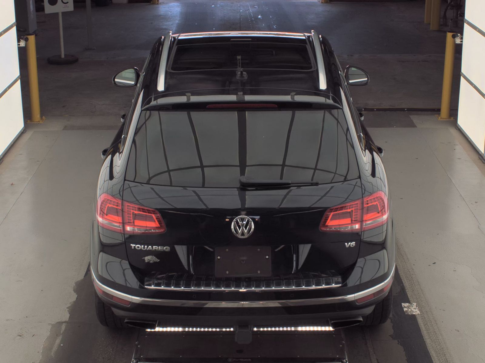 2017 Volkswagen Touareg 3.6L Wolfsburg Edition AWD