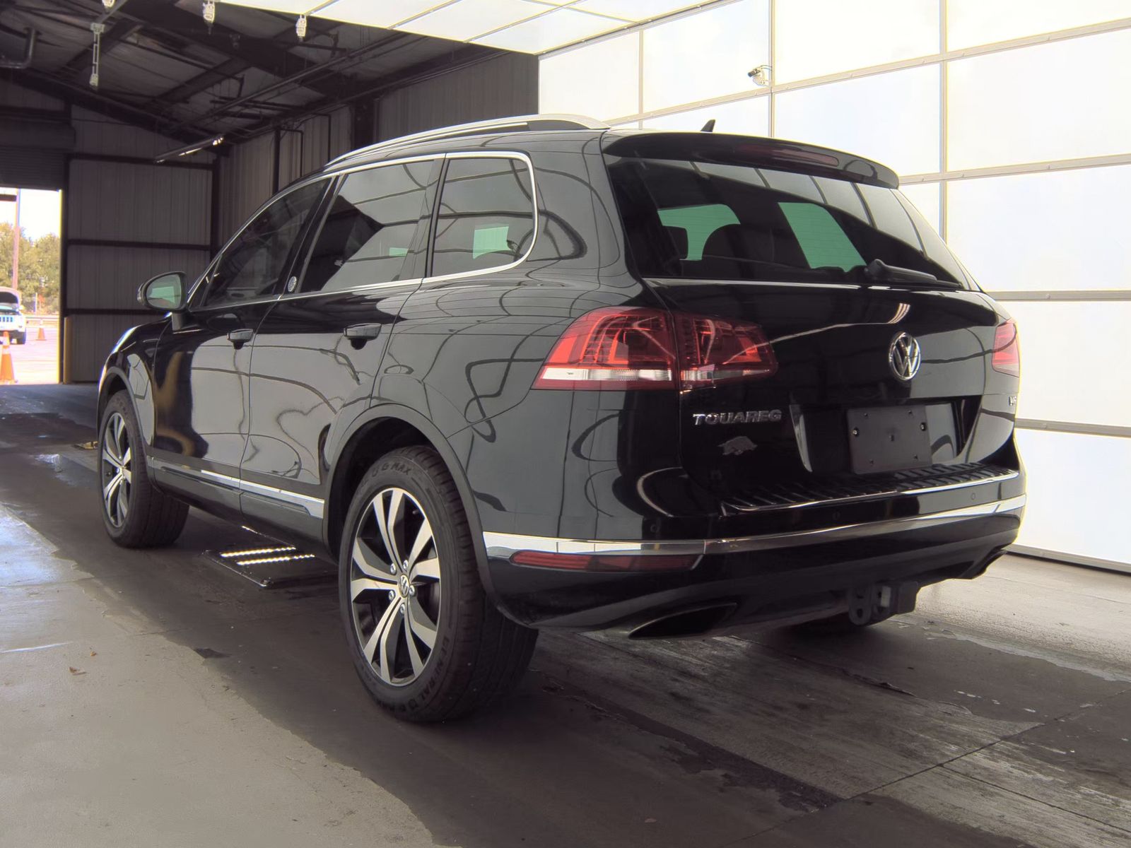 2017 Volkswagen Touareg 3.6L Wolfsburg Edition AWD