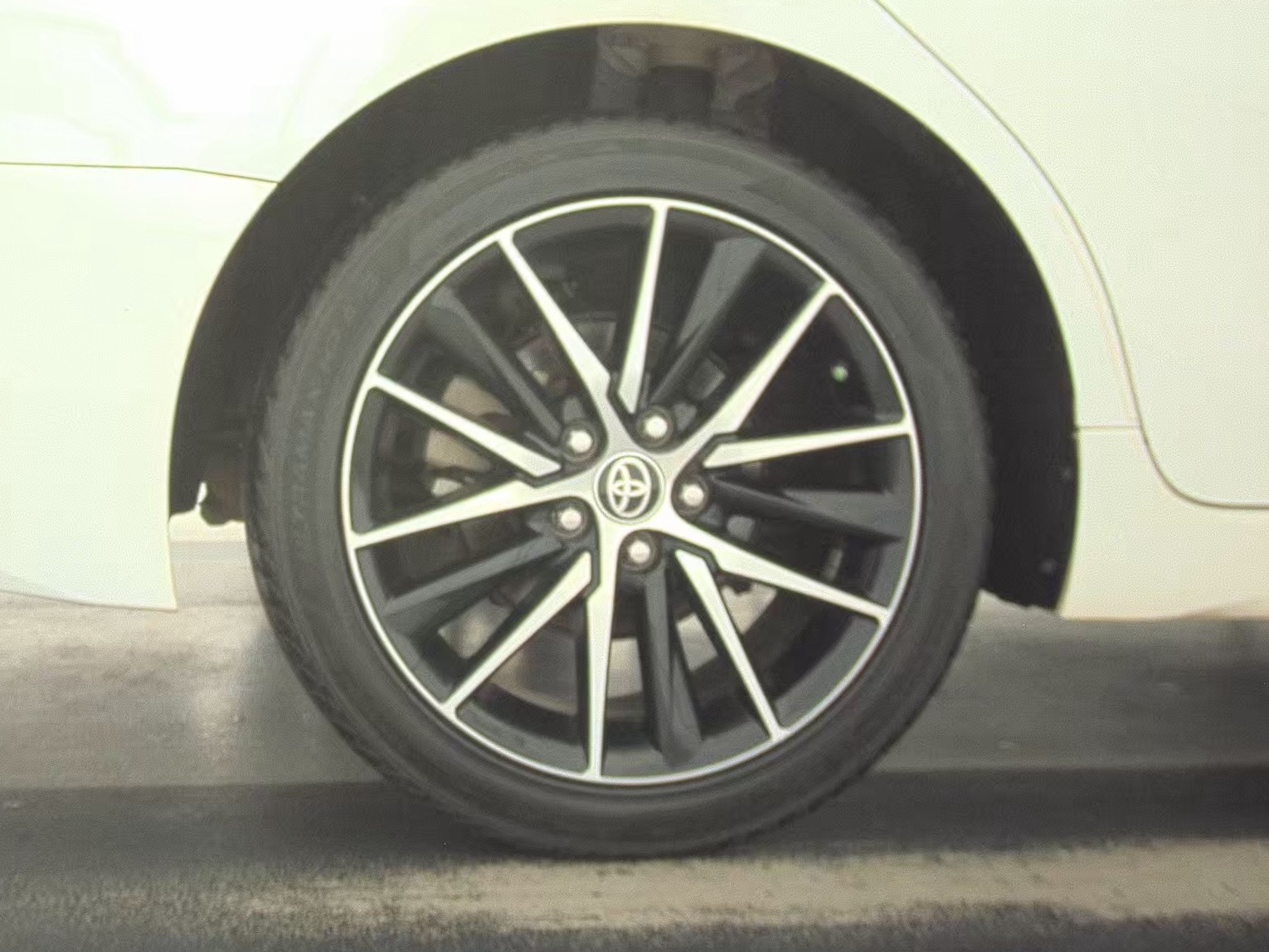 2023 Toyota Camry SE FWD