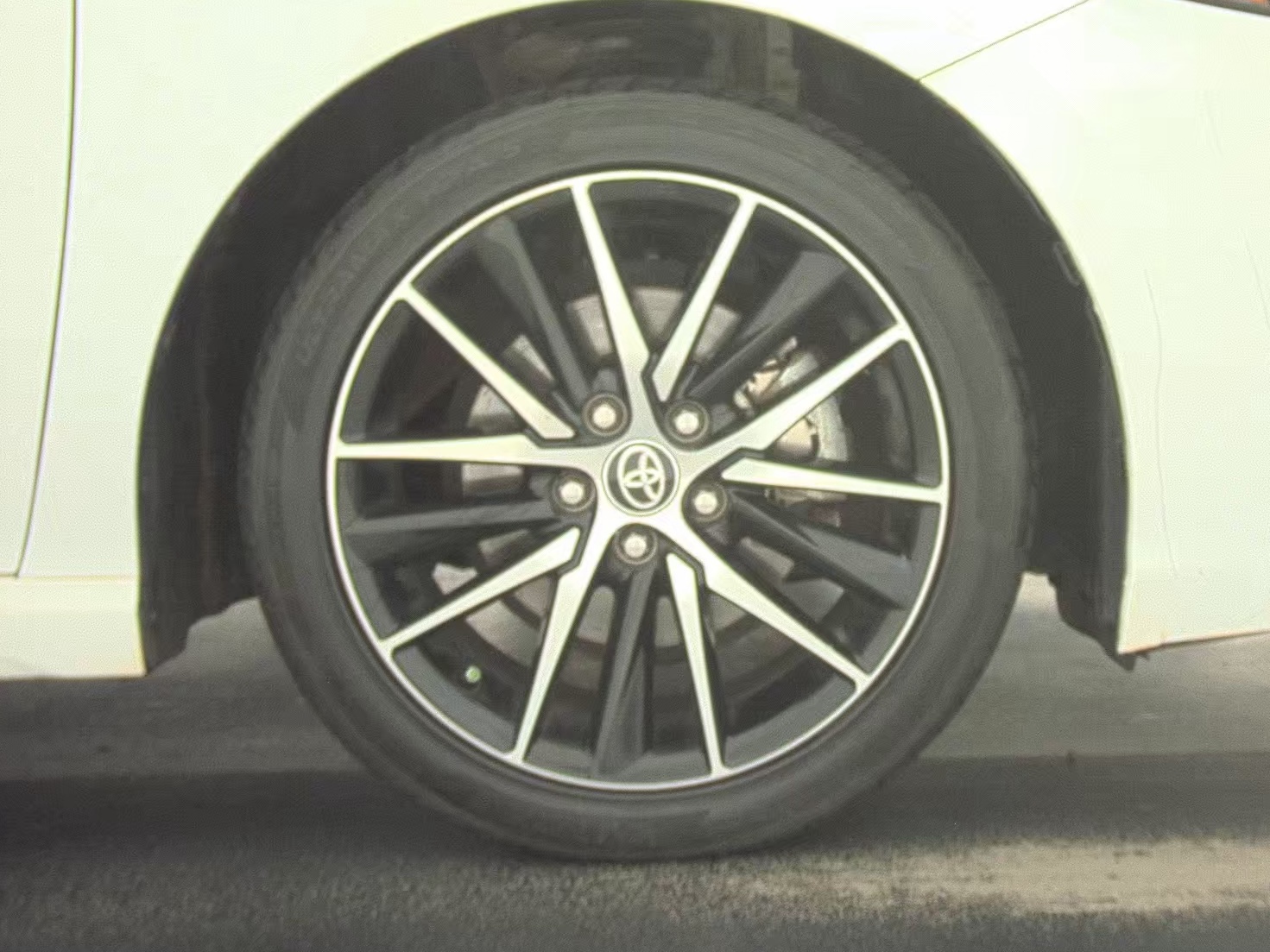 2023 Toyota Camry SE FWD