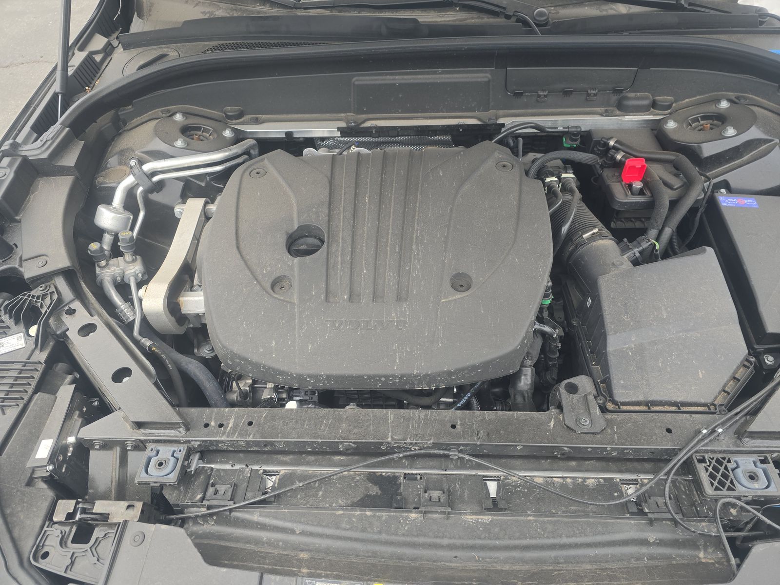 2025 Volvo XC60 B5 Plus AWD