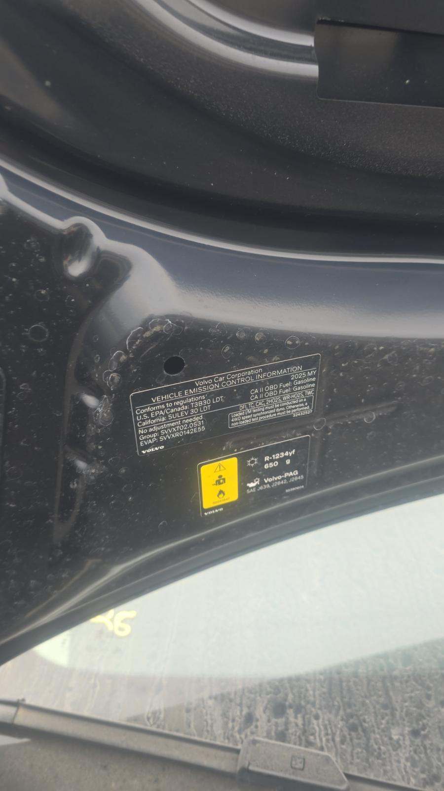 2025 Volvo XC60 B5 Plus AWD