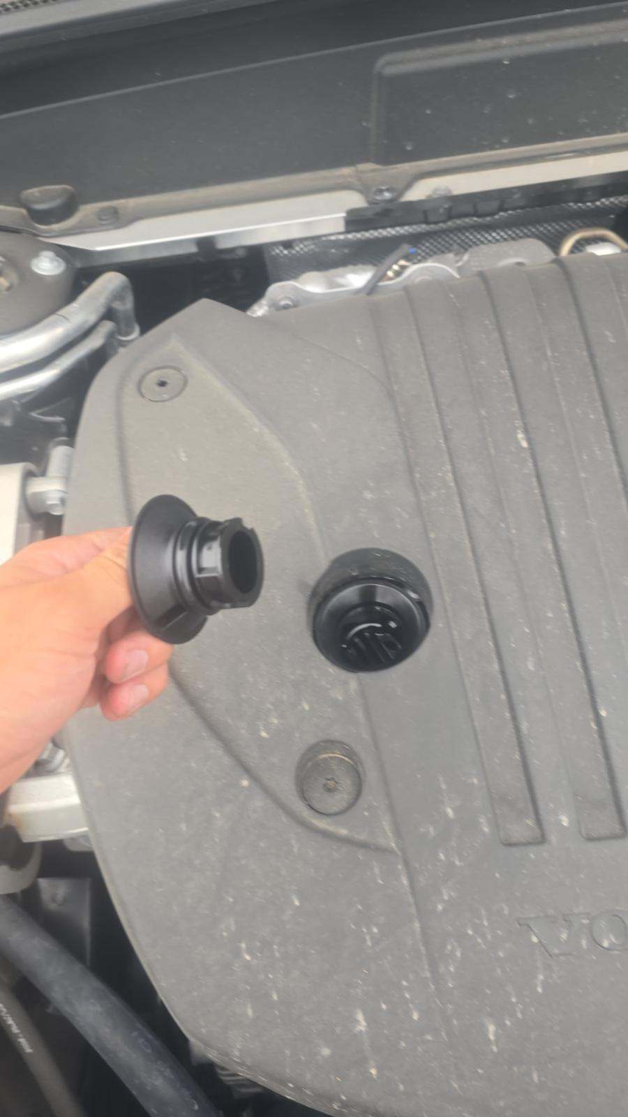 2025 Volvo XC60 B5 Plus AWD