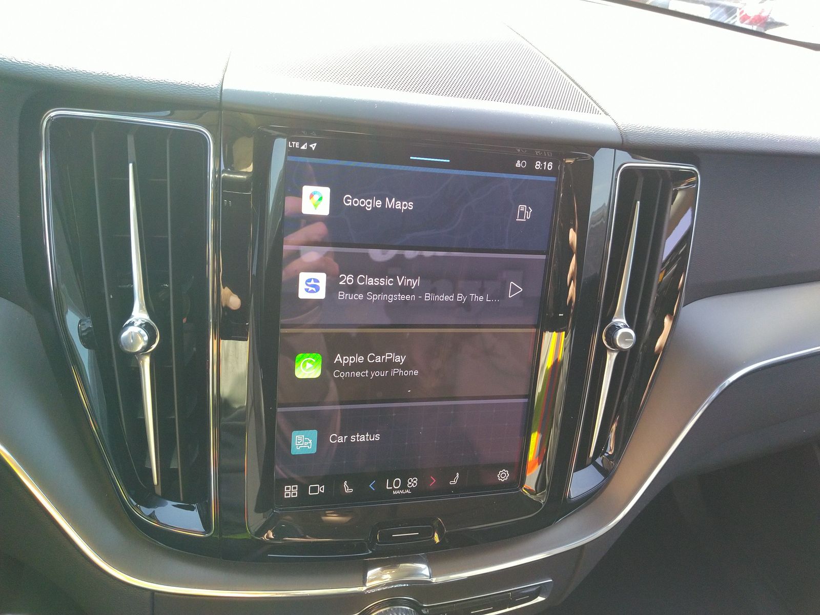 2025 Volvo XC60 B5 Core AWD