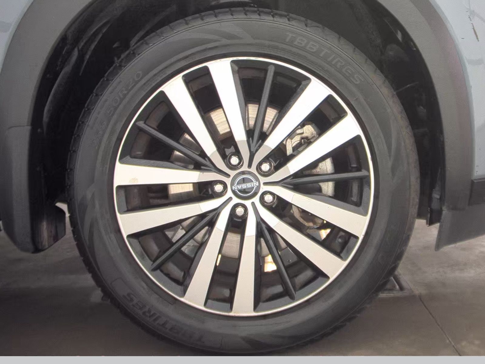 2023 Nissan Pathfinder Platinum AWD