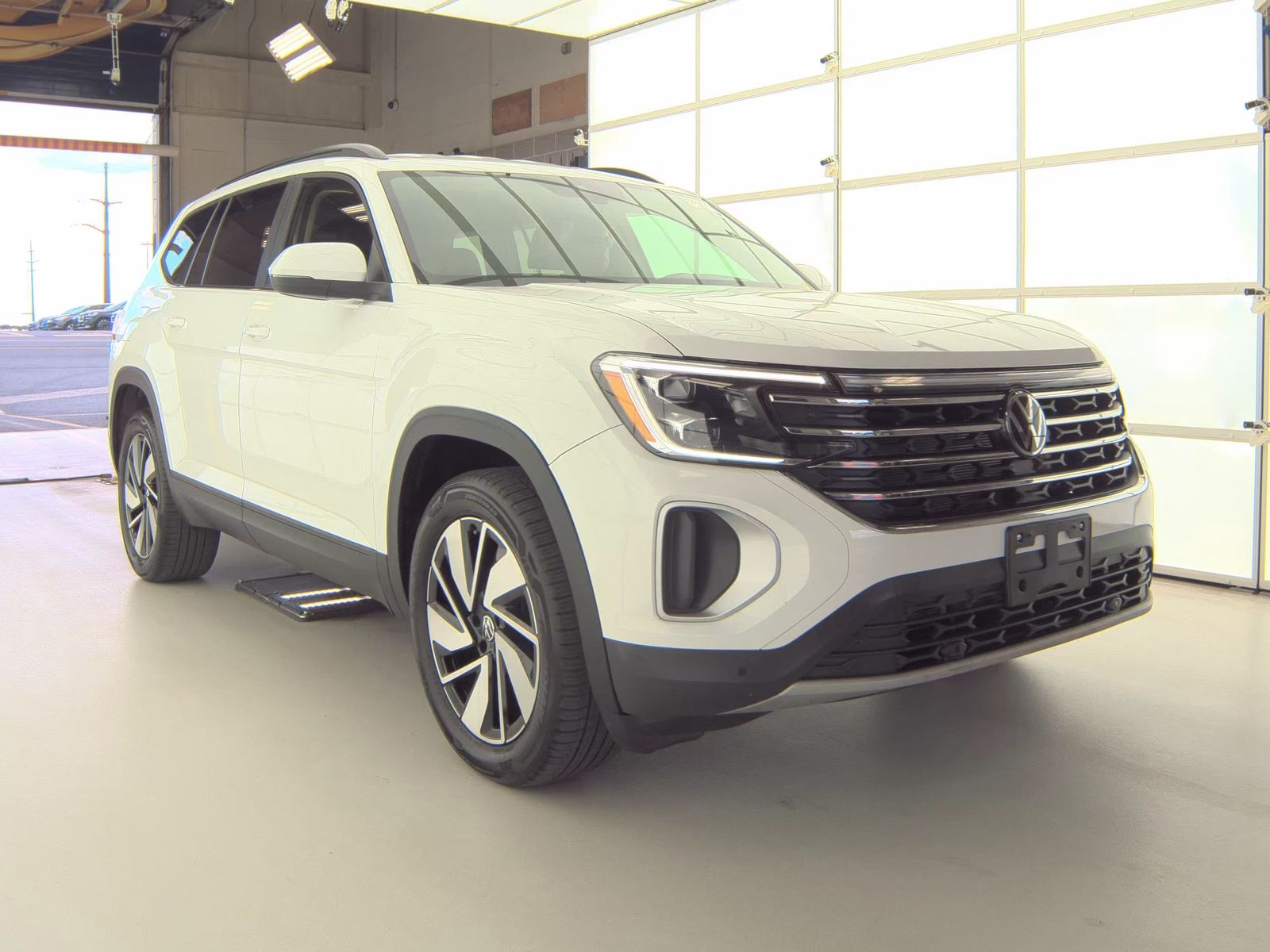 2024 Volkswagen Atlas 2.0T SE AWD