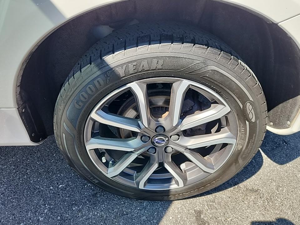 2017 Volvo XC60 T6 Dynamic AWD