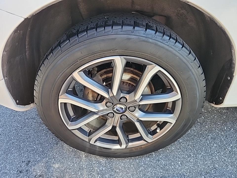 2017 Volvo XC60 T6 Dynamic AWD