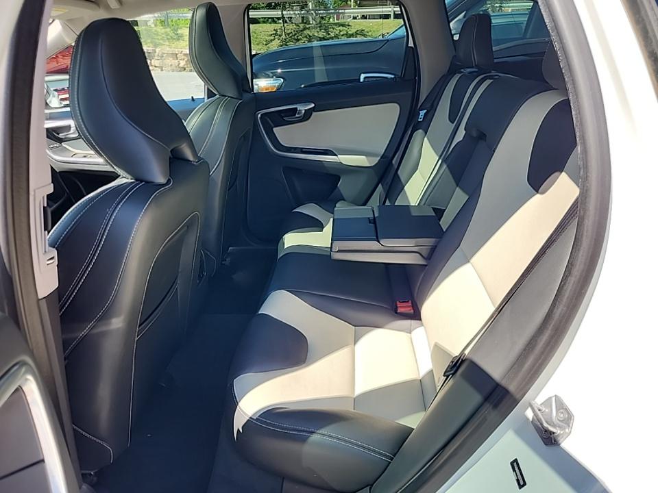 2017 Volvo XC60 T6 Dynamic AWD