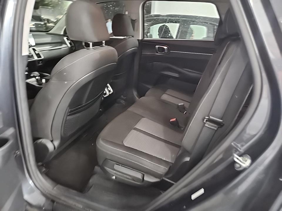2022 Kia Sorento LX FWD