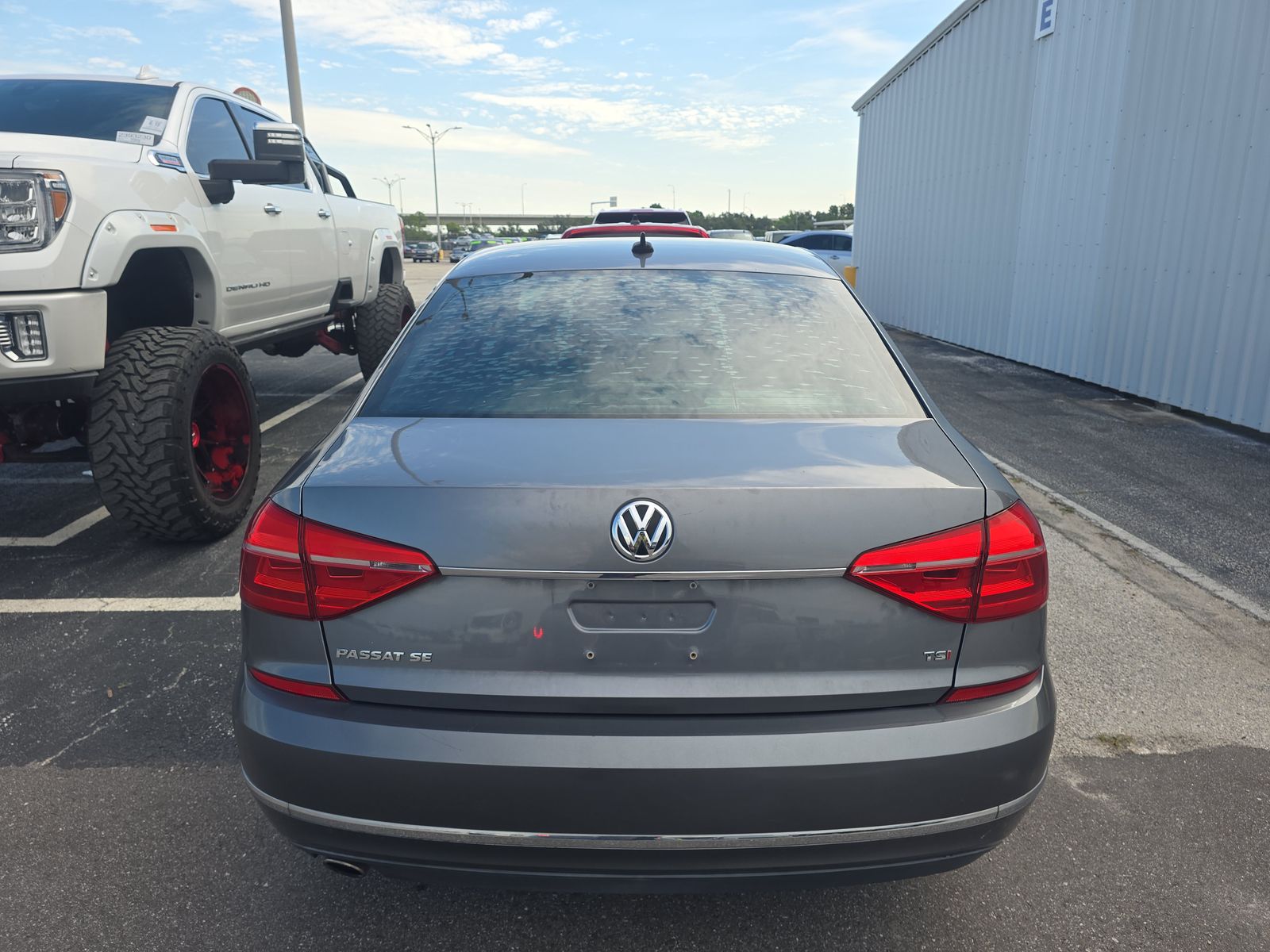 2016 Volkswagen Passat 1.8T SE FWD