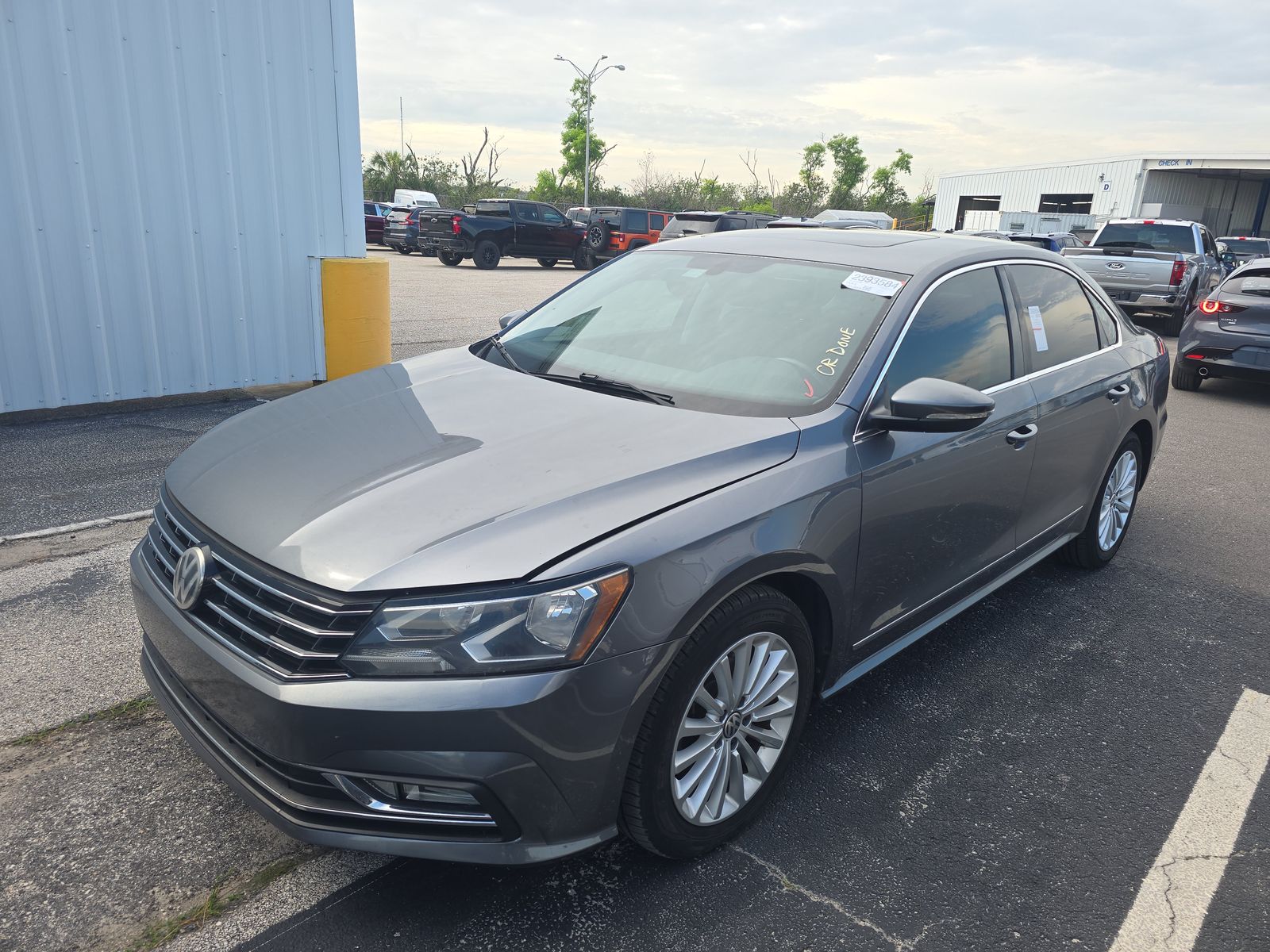 2016 Volkswagen Passat 1.8T SE FWD