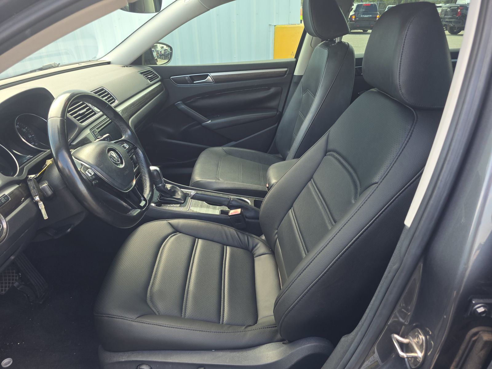 2016 Volkswagen Passat 1.8T SE FWD