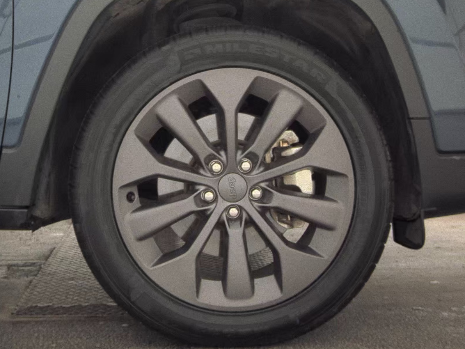 2021 Jeep Cherokee Latitude Lux 80th Anniversary AWD