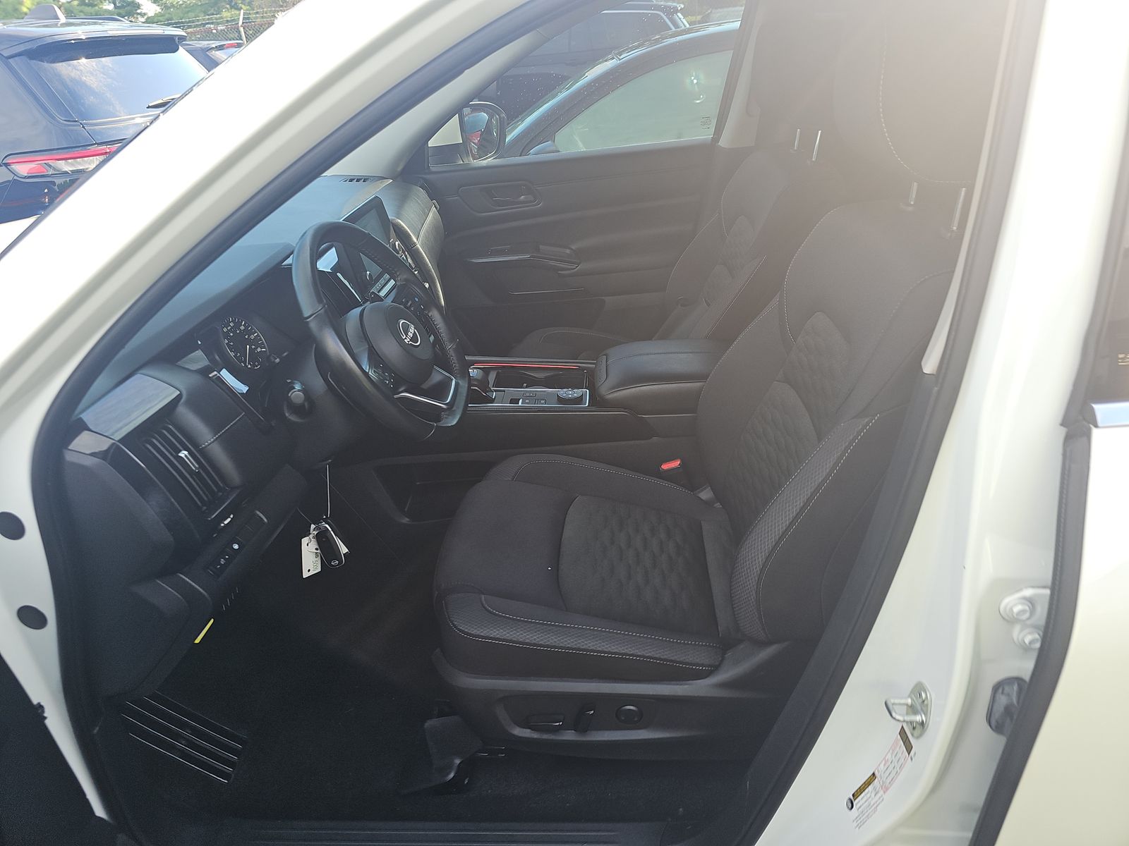 2024 Nissan Pathfinder SV AWD