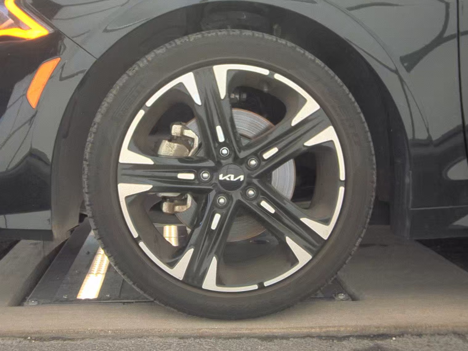 2023 Kia K5 GT-Line FWD