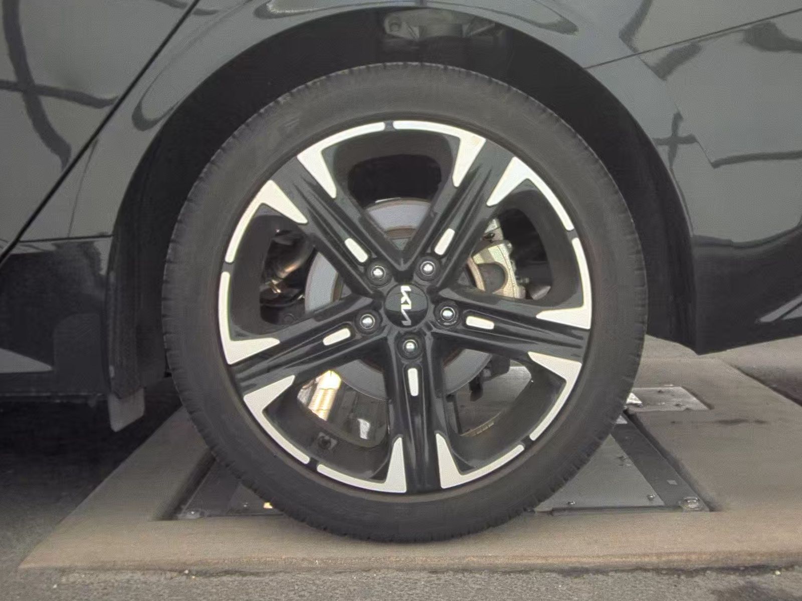 2023 Kia K5 GT-Line FWD