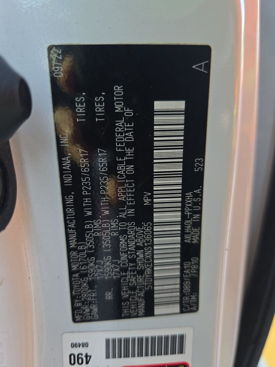 2022 Toyota Sienna XLE FWD