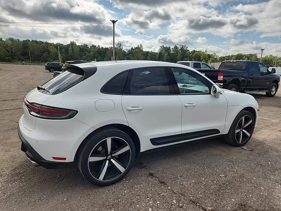 2023 Porsche Macan Base AWD