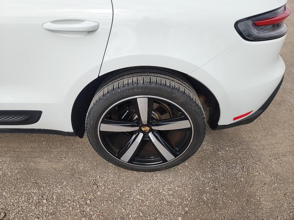 2023 Porsche Macan Base AWD